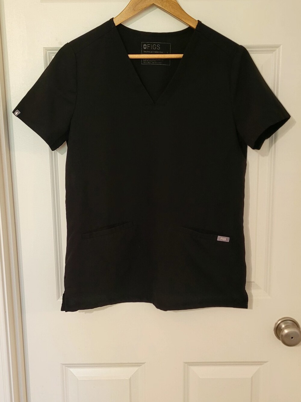 Black, Casma Scrub Top, Small - Picture 4 of 8